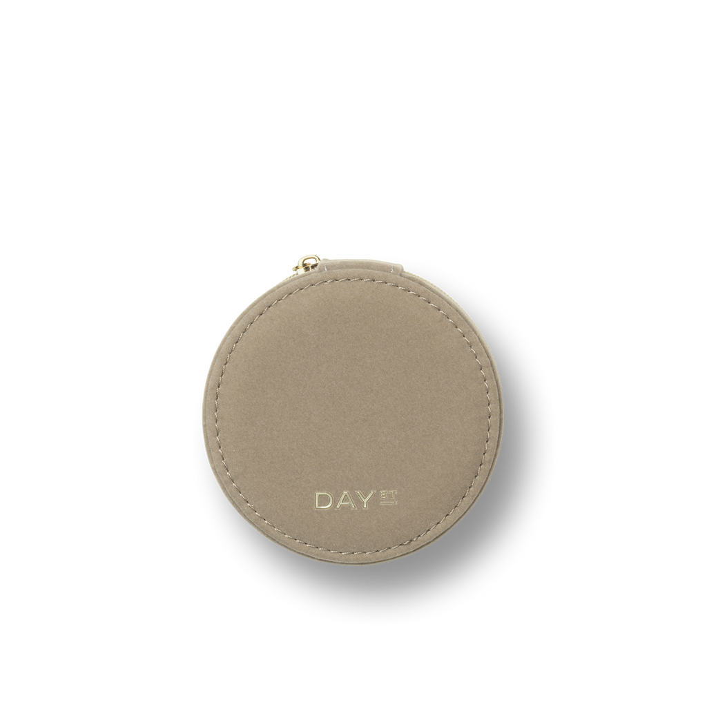 Day Jewelry Zip Round