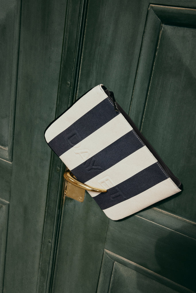 Day Travel Stripe Pouch