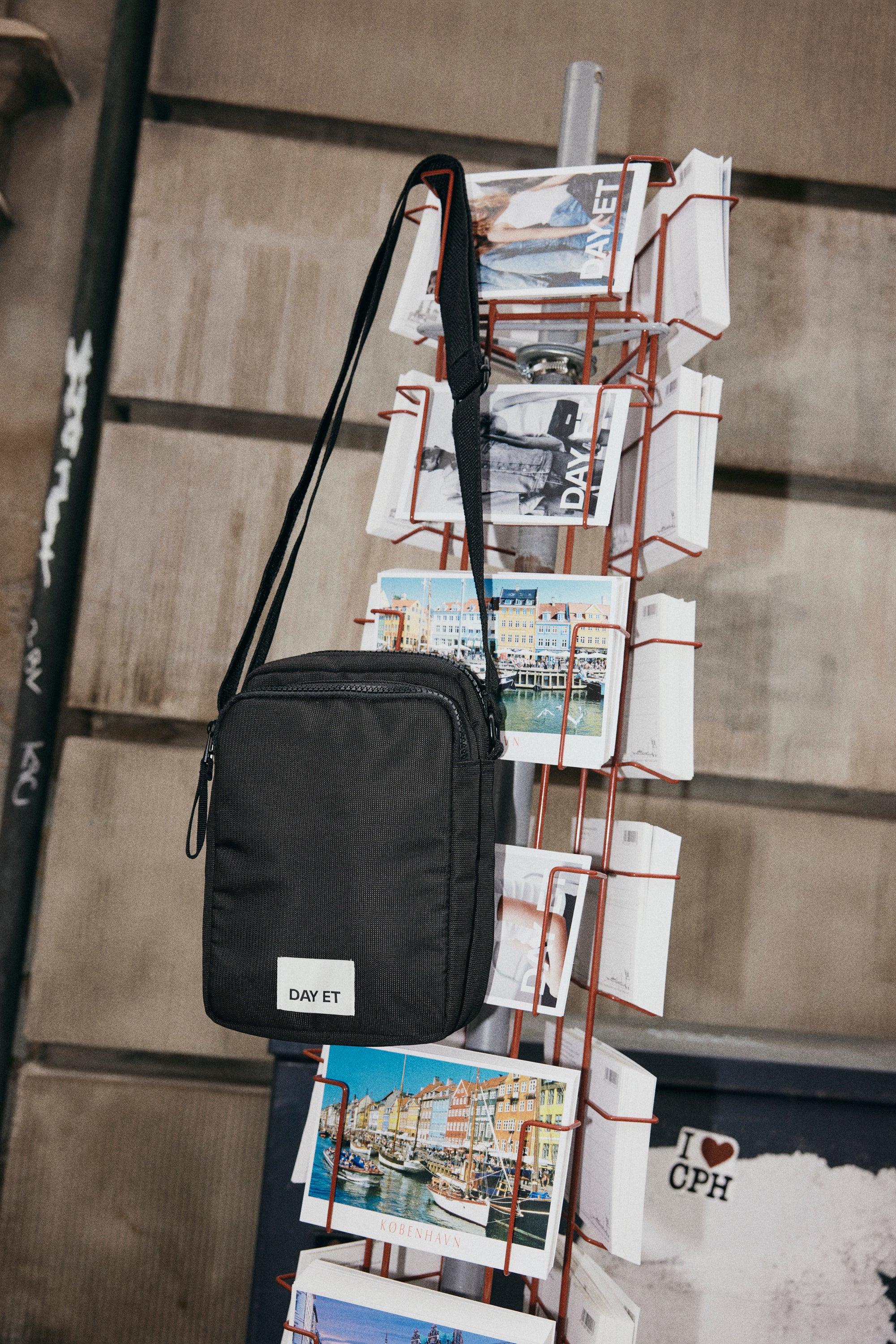 Day GW RE-Armor Compact L