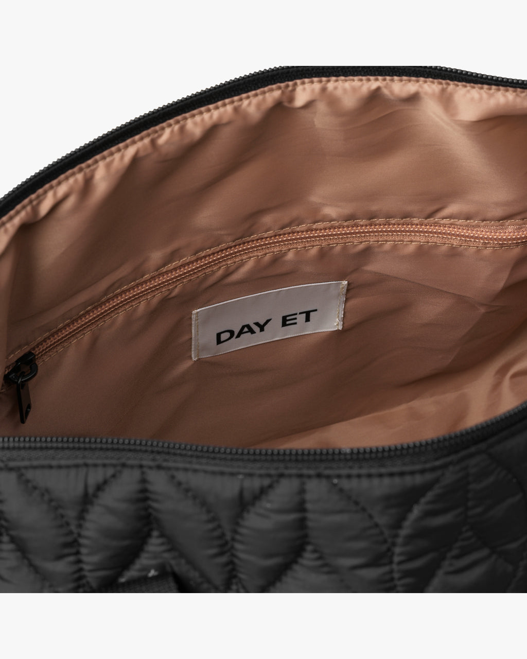 Medium Quilted Twist Shopper Veske