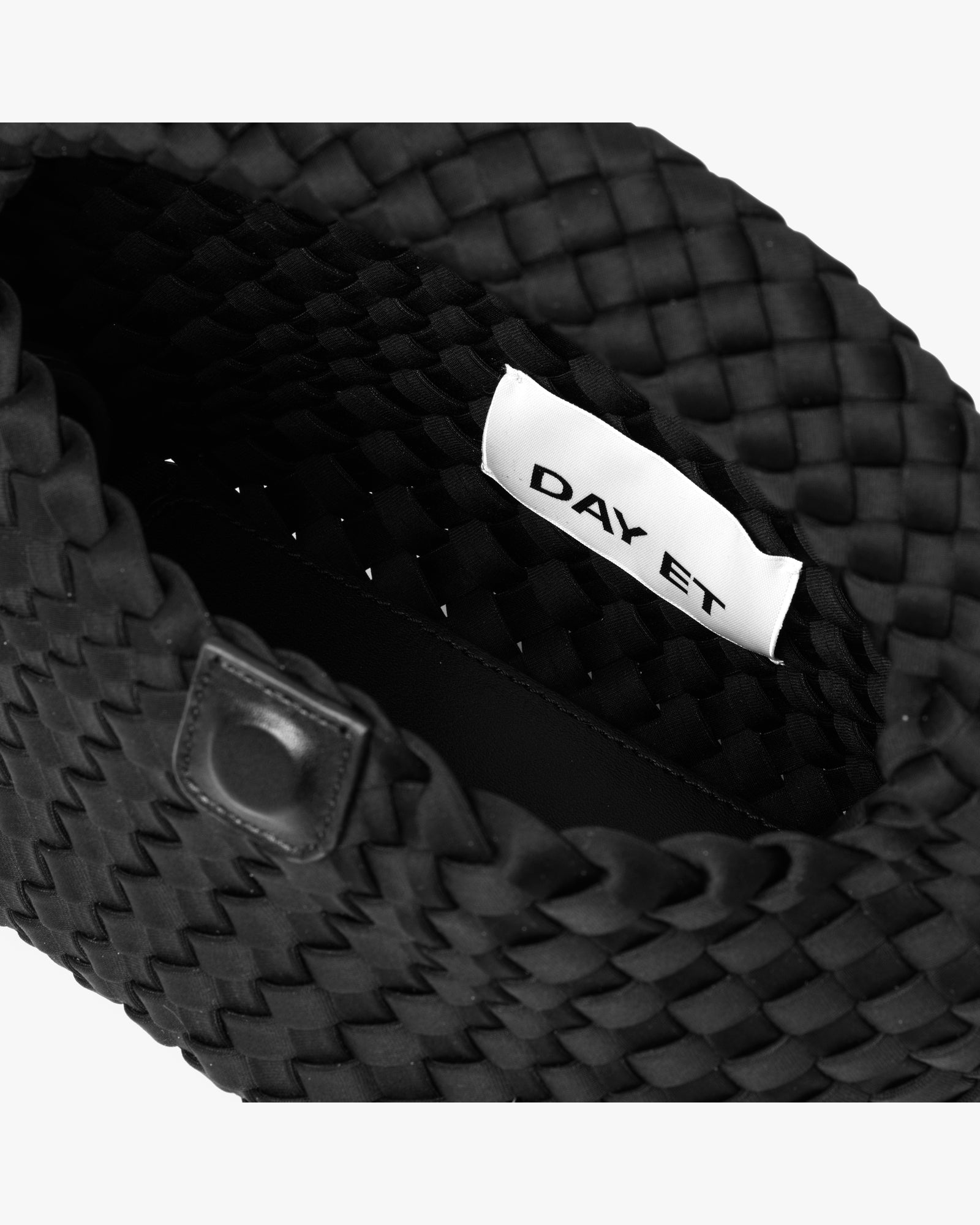 Small Hand-Braided Neoprene Crossbody Håndveske