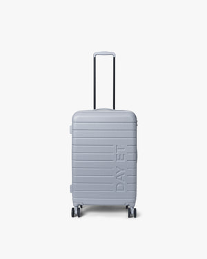Medium 24" Tonal Logo Check-In Koffert
