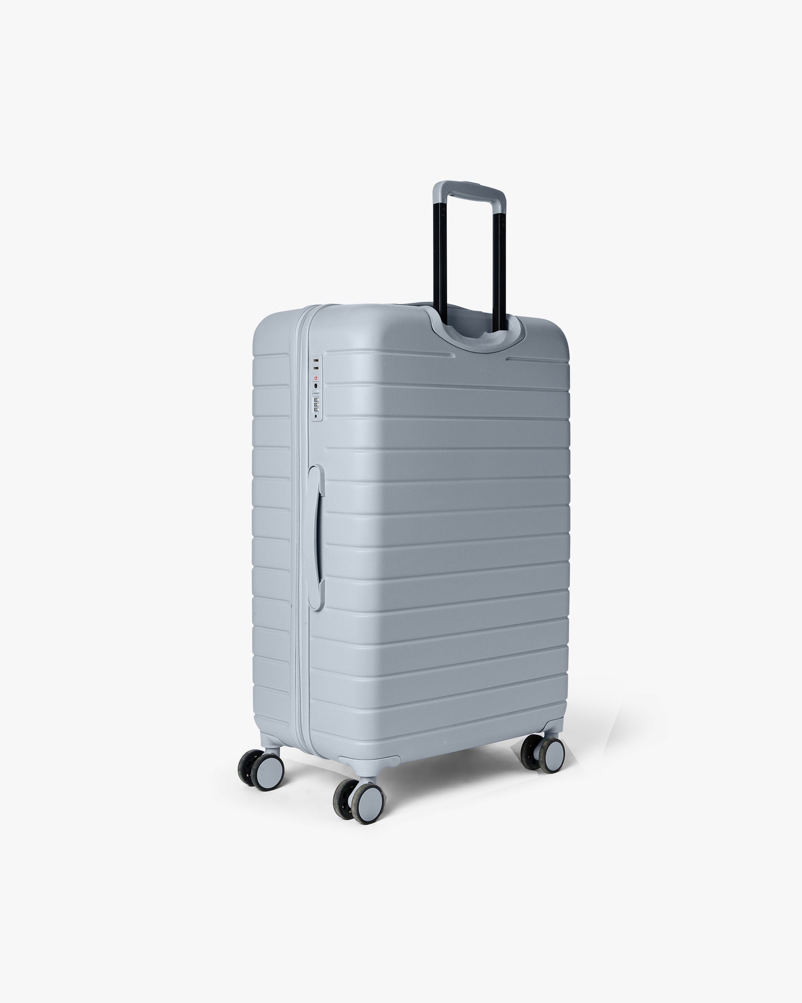 Large 28" Tonal Logo Check-In Koffert